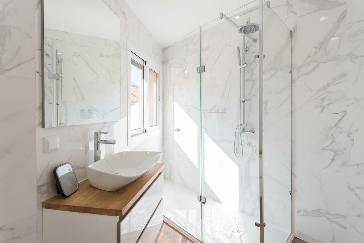Alfama Lounge Three-Bedroom Apartment W/ River View And Parking - By Lu Holidays Lisboa Extérieur photo